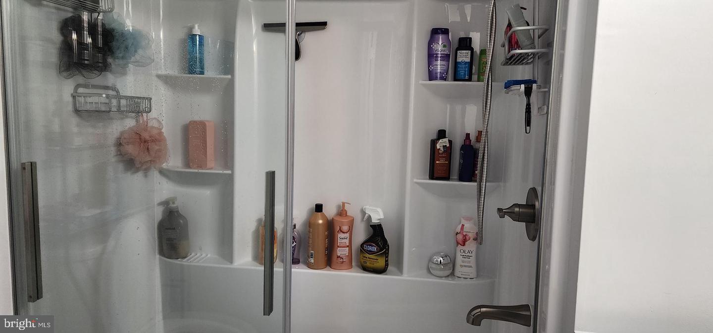 1034 SALISBURY CT, STERLING, Virginia 20164, 3 Bedrooms Bedrooms, ,1 BathroomBathrooms,Residential,For sale,1034 SALISBURY CT,VALO2106002 MLS # VALO2106002