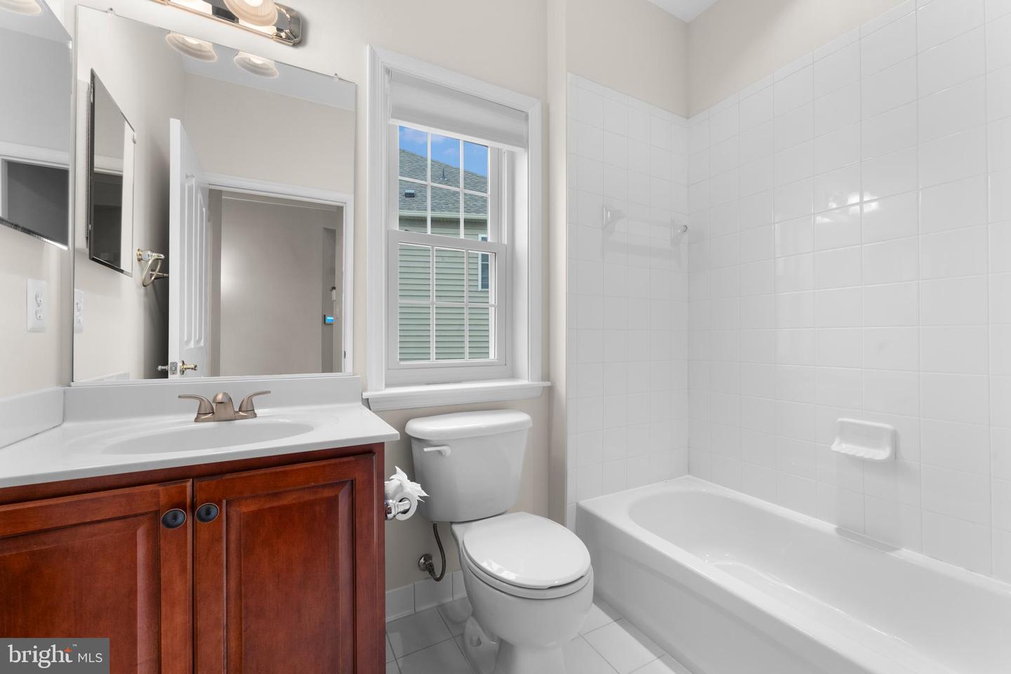 13141 TRIPLE CROWN LOOP, GAINESVILLE, Virginia 20155, 2 Bedrooms Bedrooms, ,4 BathroomsBathrooms,Residential,For sale,13141 TRIPLE CROWN LOOP,VAPW2103170 MLS # VAPW2103170