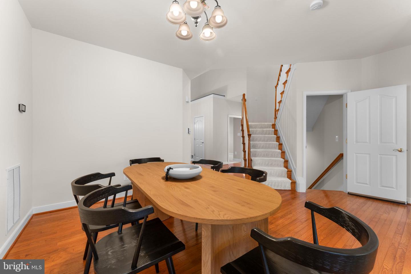 13141 TRIPLE CROWN LOOP, GAINESVILLE, Virginia 20155, 2 Bedrooms Bedrooms, ,4 BathroomsBathrooms,Residential,For sale,13141 TRIPLE CROWN LOOP,VAPW2103170 MLS # VAPW2103170