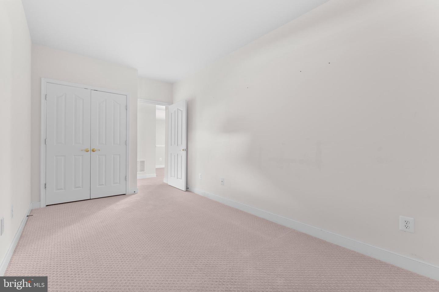 13141 TRIPLE CROWN LOOP, GAINESVILLE, Virginia 20155, 2 Bedrooms Bedrooms, ,4 BathroomsBathrooms,Residential,For sale,13141 TRIPLE CROWN LOOP,VAPW2103170 MLS # VAPW2103170