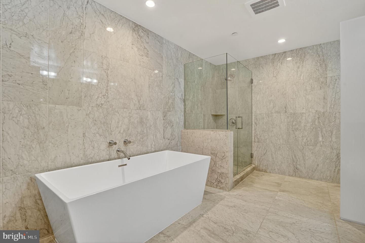 45 SUTTON SQ SW #509, WASHINGTON, District Of Columbia 20024, 3 Bedrooms Bedrooms, ,2 BathroomsBathrooms,Residential,For sale,45 SUTTON SQ SW #509,DCDC2220424 MLS # DCDC2220424 45 SUTTON SQ SW #509, WASHINGTON, District Of Columbia 20024, 3 Bedrooms Bedrooms, ,2 BathroomsBathrooms,Residential,For sale,45 SUTTON SQ SW #509,DCDC2220424 MLS # DCDC2220424