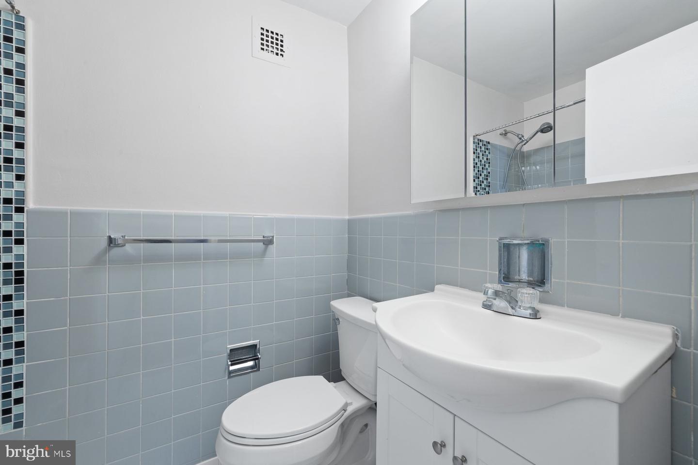 4740 CONNECTICUT AVE NW #804, WASHINGTON, District Of Columbia 20008, 1 Bedroom Bedrooms, ,1 BathroomBathrooms,Residential,For sale,4740 CONNECTICUT AVE NW #804,DCDC2220544 MLS # DCDC2220544 4740 CONNECTICUT AVE NW #804, WASHINGTON, District Of Columbia 20008, 1 Bedroom Bedrooms, ,1 BathroomBathrooms,Residential,For sale,4740 CONNECTICUT AVE NW #804,DCDC2220544 MLS # DCDC2220544