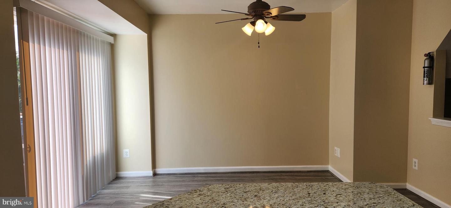 9075 FALCON GLEN CT, BRISTOW, Virginia 20136, 3 Bedrooms Bedrooms, 11 Rooms Rooms,3 BathroomsBathrooms,Residential,For sale,9075 FALCON GLEN CT,VAPW2103478 MLS # VAPW2103478