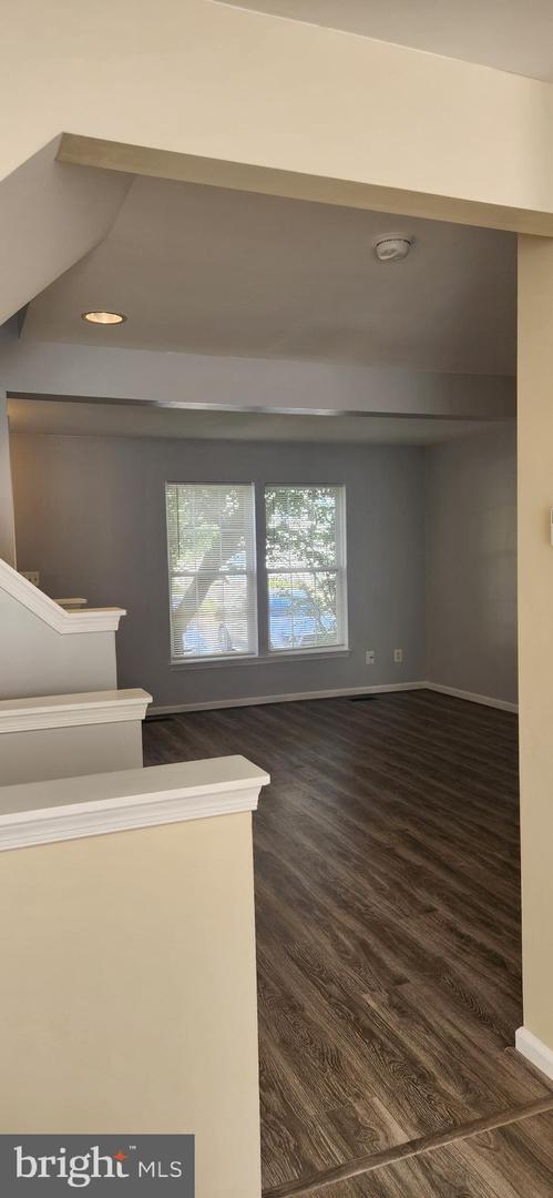 9075 FALCON GLEN CT, BRISTOW, Virginia 20136, 3 Bedrooms Bedrooms, 11 Rooms Rooms,3 BathroomsBathrooms,Residential,For sale,9075 FALCON GLEN CT,VAPW2103478 MLS # VAPW2103478