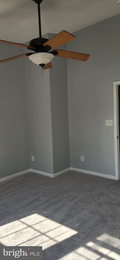 9075 FALCON GLEN CT, BRISTOW, Virginia 20136, 3 Bedrooms Bedrooms, 11 Rooms Rooms,3 BathroomsBathrooms,Residential,For sale,9075 FALCON GLEN CT,VAPW2103478 MLS # VAPW2103478