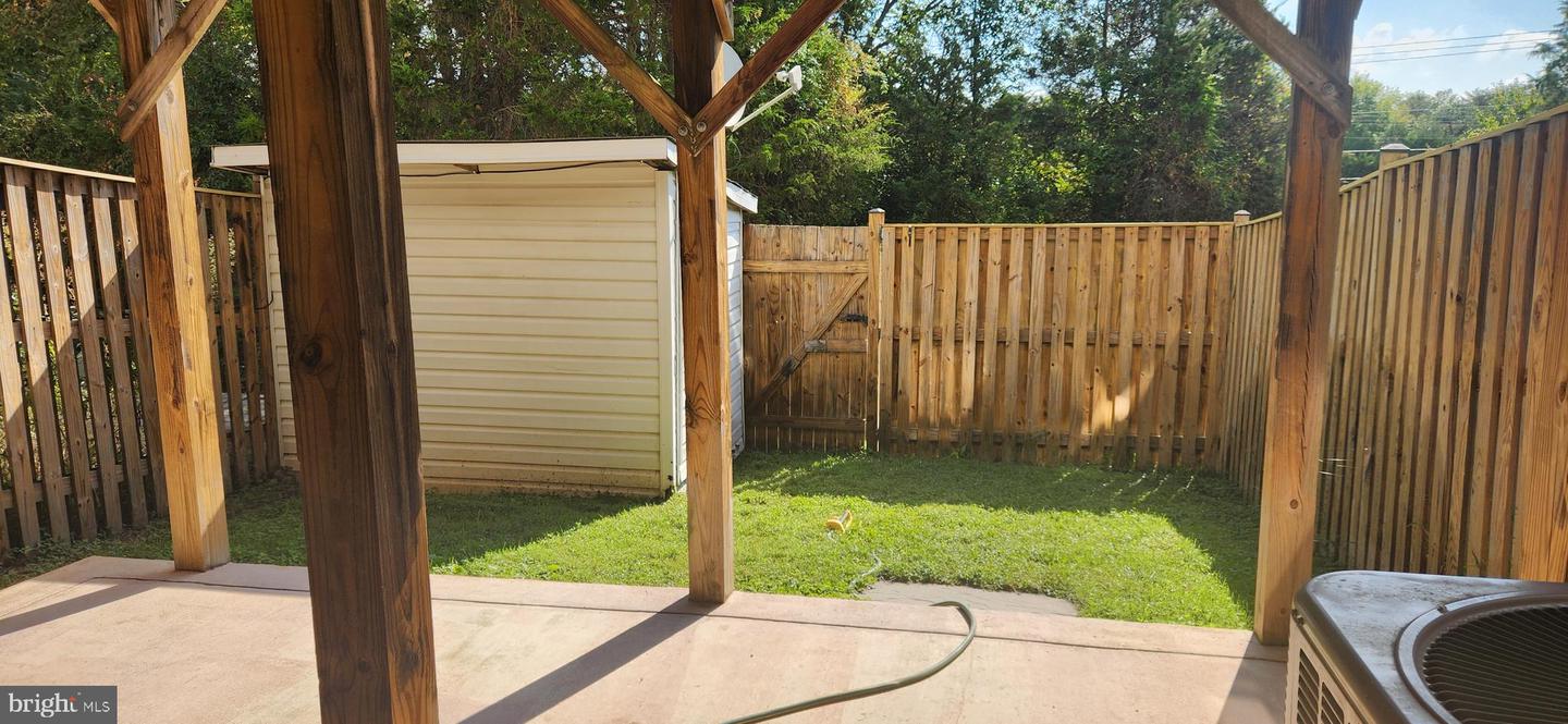 9075 FALCON GLEN CT, BRISTOW, Virginia 20136, 3 Bedrooms Bedrooms, 11 Rooms Rooms,3 BathroomsBathrooms,Residential,For sale,9075 FALCON GLEN CT,VAPW2103478 MLS # VAPW2103478