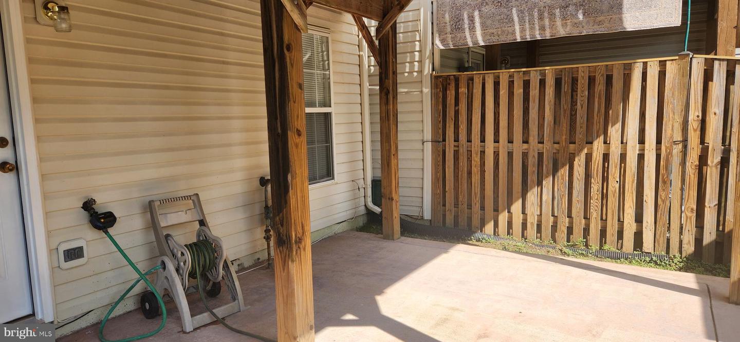 9075 FALCON GLEN CT, BRISTOW, Virginia 20136, 3 Bedrooms Bedrooms, 11 Rooms Rooms,3 BathroomsBathrooms,Residential,For sale,9075 FALCON GLEN CT,VAPW2103478 MLS # VAPW2103478