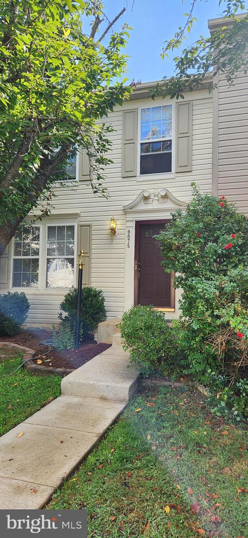 9075 FALCON GLEN CT, BRISTOW, Virginia 20136, 3 Bedrooms Bedrooms, 11 Rooms Rooms,3 BathroomsBathrooms,Residential,For sale,9075 FALCON GLEN CT,VAPW2103478 MLS # VAPW2103478