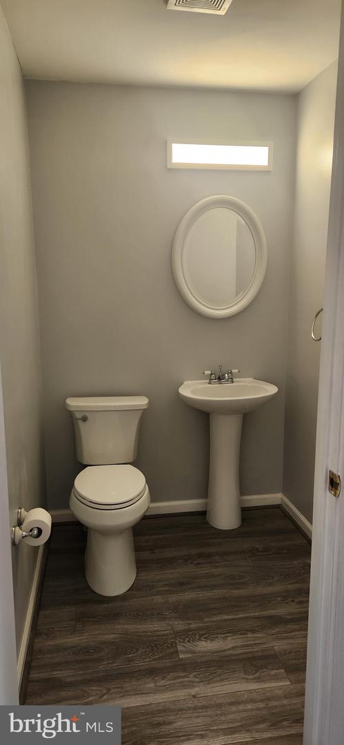 9075 FALCON GLEN CT, BRISTOW, Virginia 20136, 3 Bedrooms Bedrooms, 11 Rooms Rooms,3 BathroomsBathrooms,Residential,For sale,9075 FALCON GLEN CT,VAPW2103478 MLS # VAPW2103478
