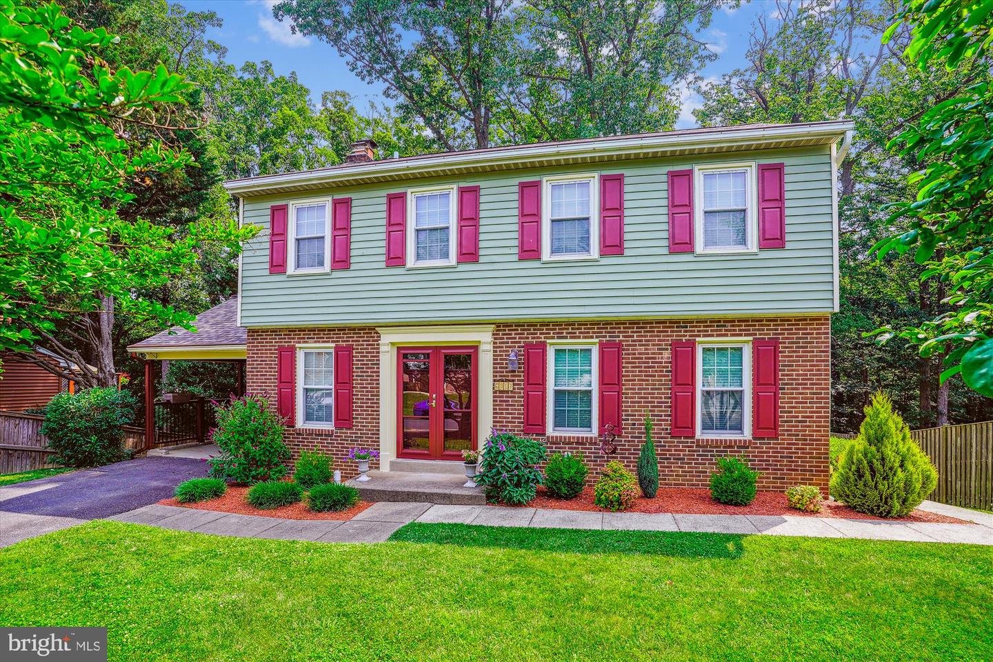 6013 FRANCONIA FOREST LN, ALEXANDRIA, Virginia 22310, 5 Bedrooms Bedrooms, 15 Rooms Rooms,3 BathroomsBathrooms,Residential,For sale,6013 FRANCONIA FOREST LN,VAFX2265574 MLS # VAFX2265574