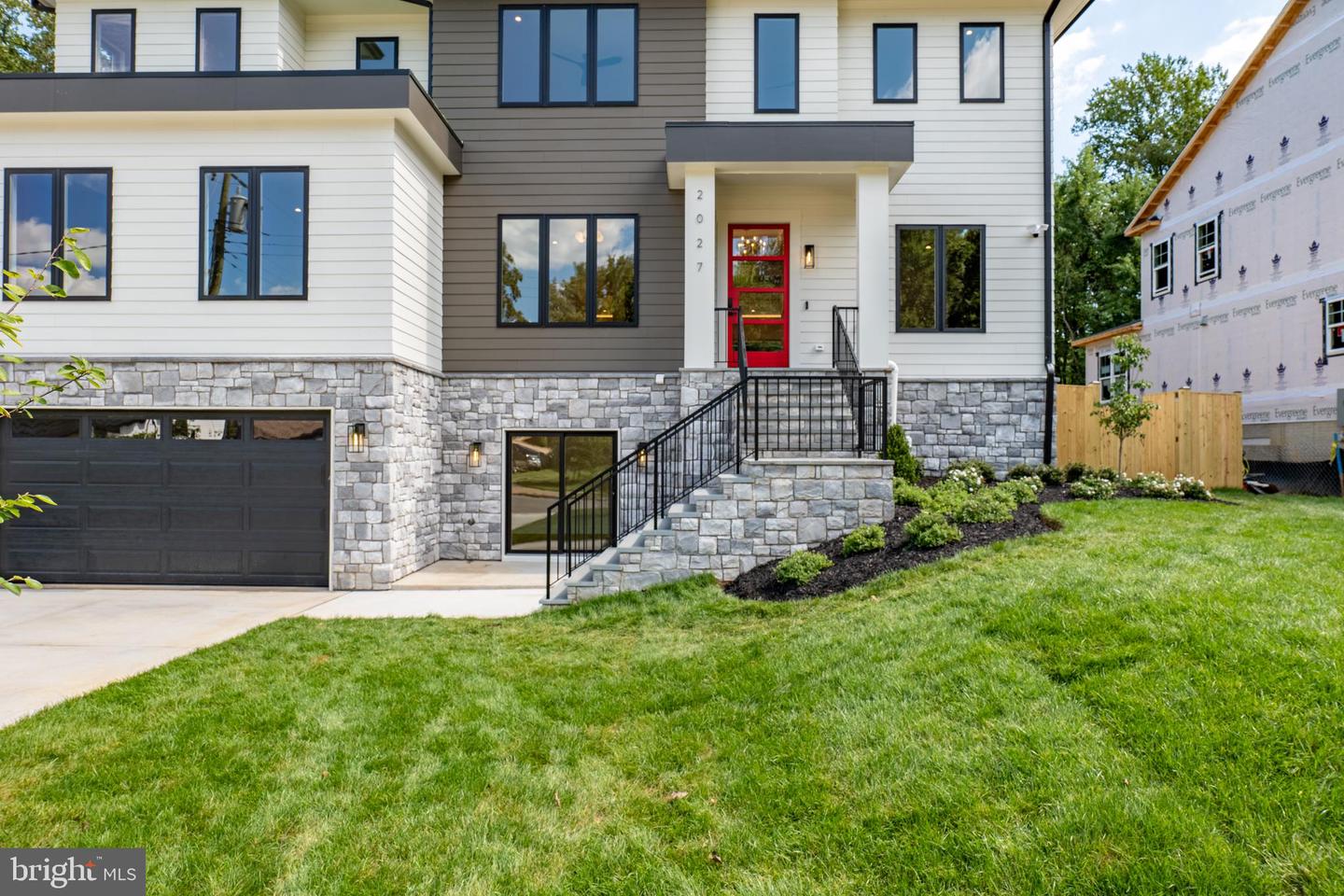 1935 FOXHALL RD, MCLEAN, Virginia 22101, 6 Bedrooms Bedrooms, ,6 BathroomsBathrooms,Residential,For sale,1935 FOXHALL RD,VAFX2265902 MLS # VAFX2265902