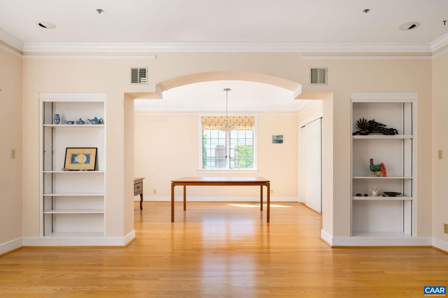 249 EAST JEFFERSON ST, CHARLOTTESVILLE, Virginia 22902, 3 Bedrooms Bedrooms, ,2 BathroomsBathrooms,Residential,For sale,249 EAST JEFFERSON ST,668790 MLS # 668790