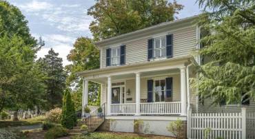 501 LEXINGTON AVE, CHARLOTTESVILLE, Virginia 22902, 5 Bedrooms Bedrooms, ,3 BathroomsBathrooms,Residential,For sale,501 LEXINGTON AVE,668824 MLS # 668824