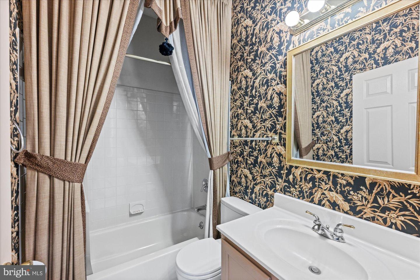 1201 NEW JERSEY AVE NW, WASHINGTON, District Of Columbia 20001, 2 Bedrooms Bedrooms, 7 Rooms Rooms,2 BathroomsBathrooms,Residential,For sale,1201 NEW JERSEY AVE NW,DCDC2221824 MLS # DCDC2221824 1201 NEW JERSEY AVE NW, WASHINGTON, District Of Columbia 20001, 2 Bedrooms Bedrooms, 7 Rooms Rooms,2 BathroomsBathrooms,Residential,For sale,1201 NEW JERSEY AVE NW,DCDC2221824 MLS # DCDC2221824