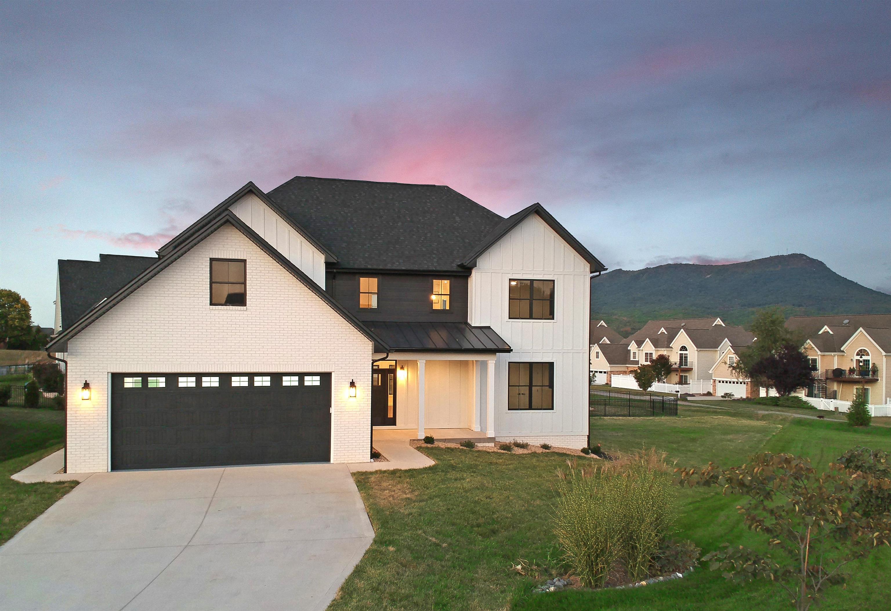 135 ALNWICK CT, ROCKINGHAM, Virginia 22801, 5 Bedrooms Bedrooms, ,3 BathroomsBathrooms,Residential,135 ALNWICK CT,669008 MLS # 669008