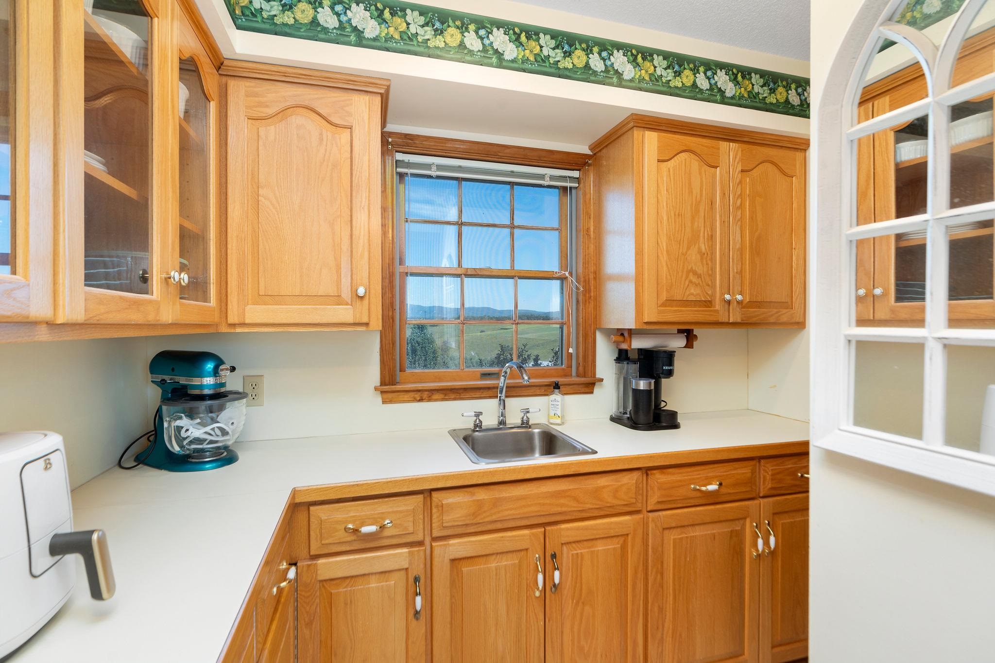 66 GREENLEE DR, CHURCHVILLE, Virginia 24421, 4 Bedrooms Bedrooms, ,3 BathroomsBathrooms,Residential,66 GREENLEE DR,669010 MLS # 669010