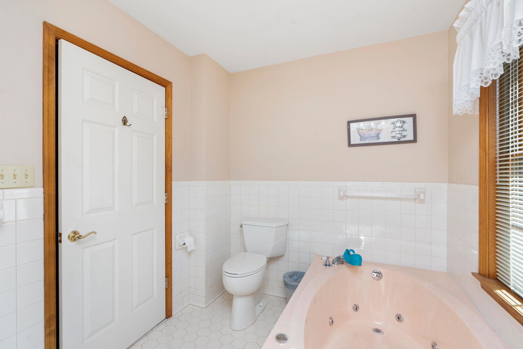 66 GREENLEE DR, CHURCHVILLE, Virginia 24421, 4 Bedrooms Bedrooms, ,3 BathroomsBathrooms,Residential,66 GREENLEE DR,669010 MLS # 669010