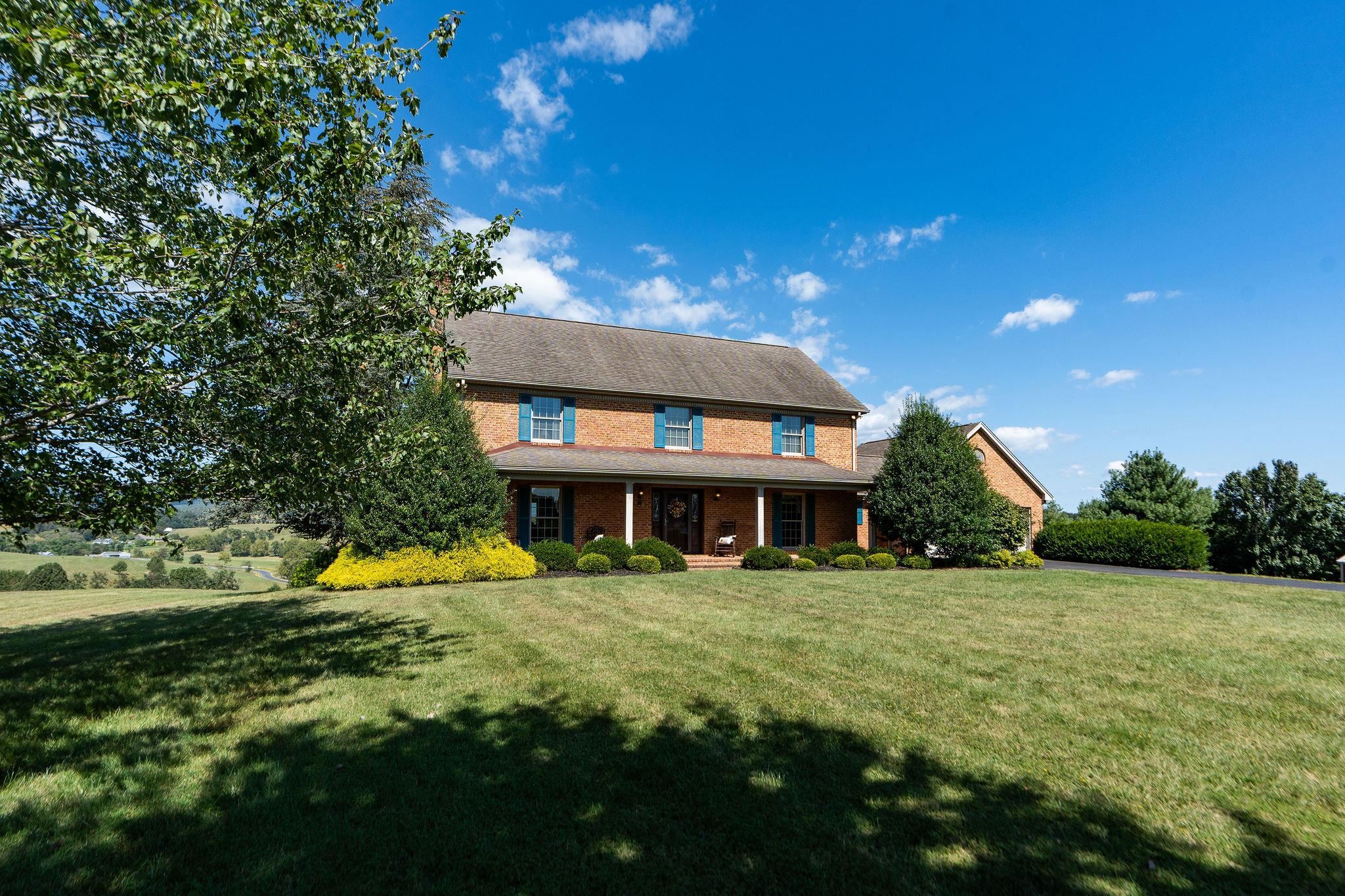 66 GREENLEE DR, CHURCHVILLE, Virginia 24421, 4 Bedrooms Bedrooms, ,3 BathroomsBathrooms,Residential,66 GREENLEE DR,669010 MLS # 669010