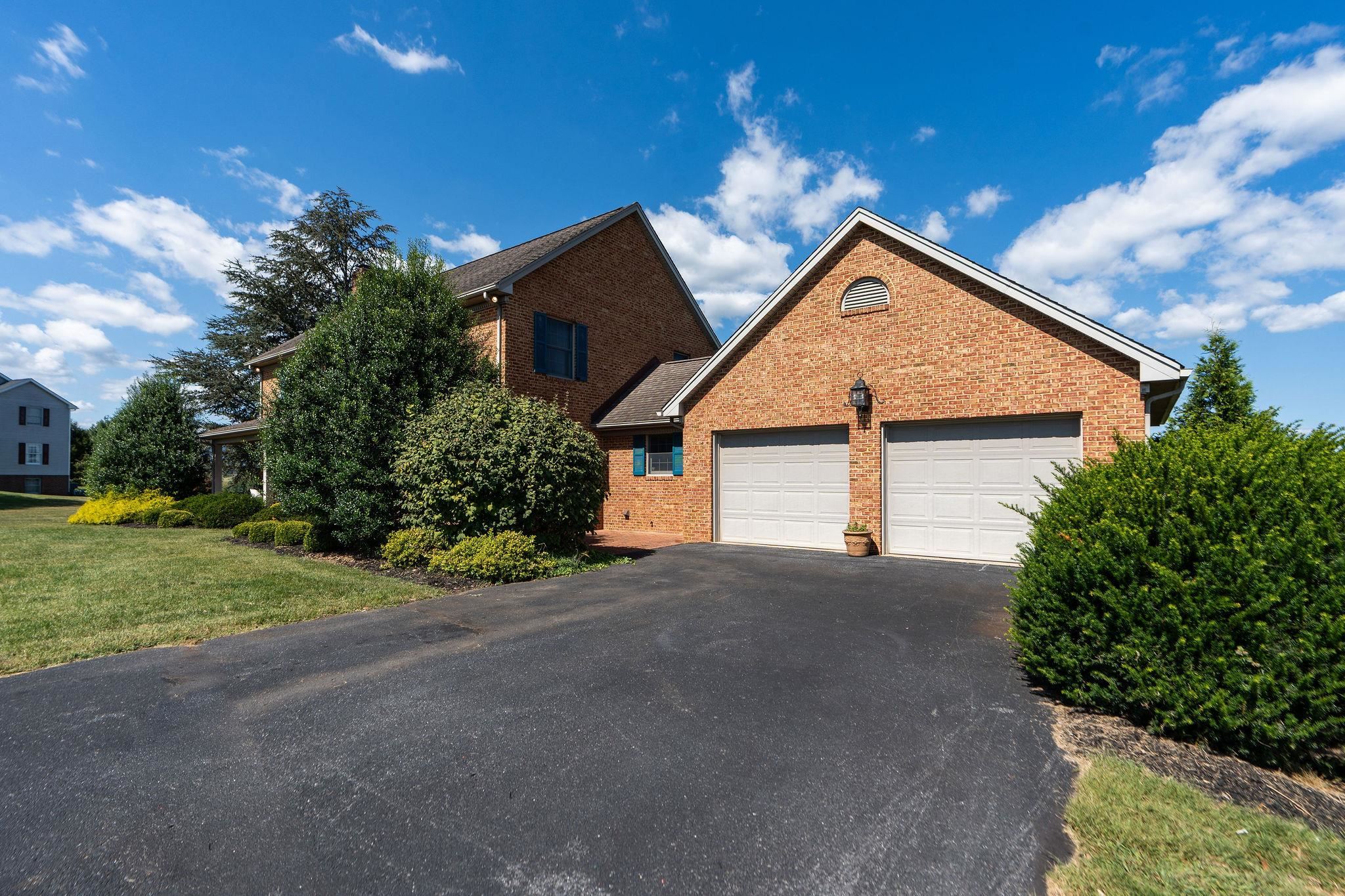 66 GREENLEE DR, CHURCHVILLE, Virginia 24421, 4 Bedrooms Bedrooms, ,3 BathroomsBathrooms,Residential,66 GREENLEE DR,669010 MLS # 669010