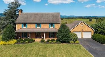 66 GREENLEE DR, CHURCHVILLE, Virginia 24421, 4 Bedrooms Bedrooms, ,3 BathroomsBathrooms,Residential,66 GREENLEE DR,669010 MLS # 669010