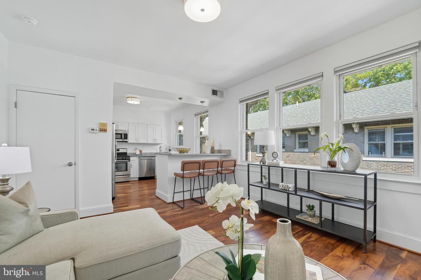 1725 LANIER PL NW #33A, WASHINGTON, District Of Columbia 20009, 2 Bedrooms Bedrooms, ,1 BathroomBathrooms,Residential,For sale,1725 LANIER PL NW #33A,DCDC2221962 MLS # DCDC2221962