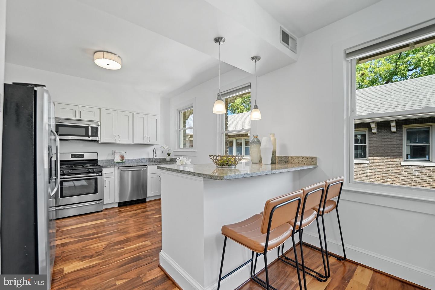 1725 LANIER PL NW #33A, WASHINGTON, District Of Columbia 20009, 2 Bedrooms Bedrooms, ,1 BathroomBathrooms,Residential,For sale,1725 LANIER PL NW #33A,DCDC2221962 MLS # DCDC2221962