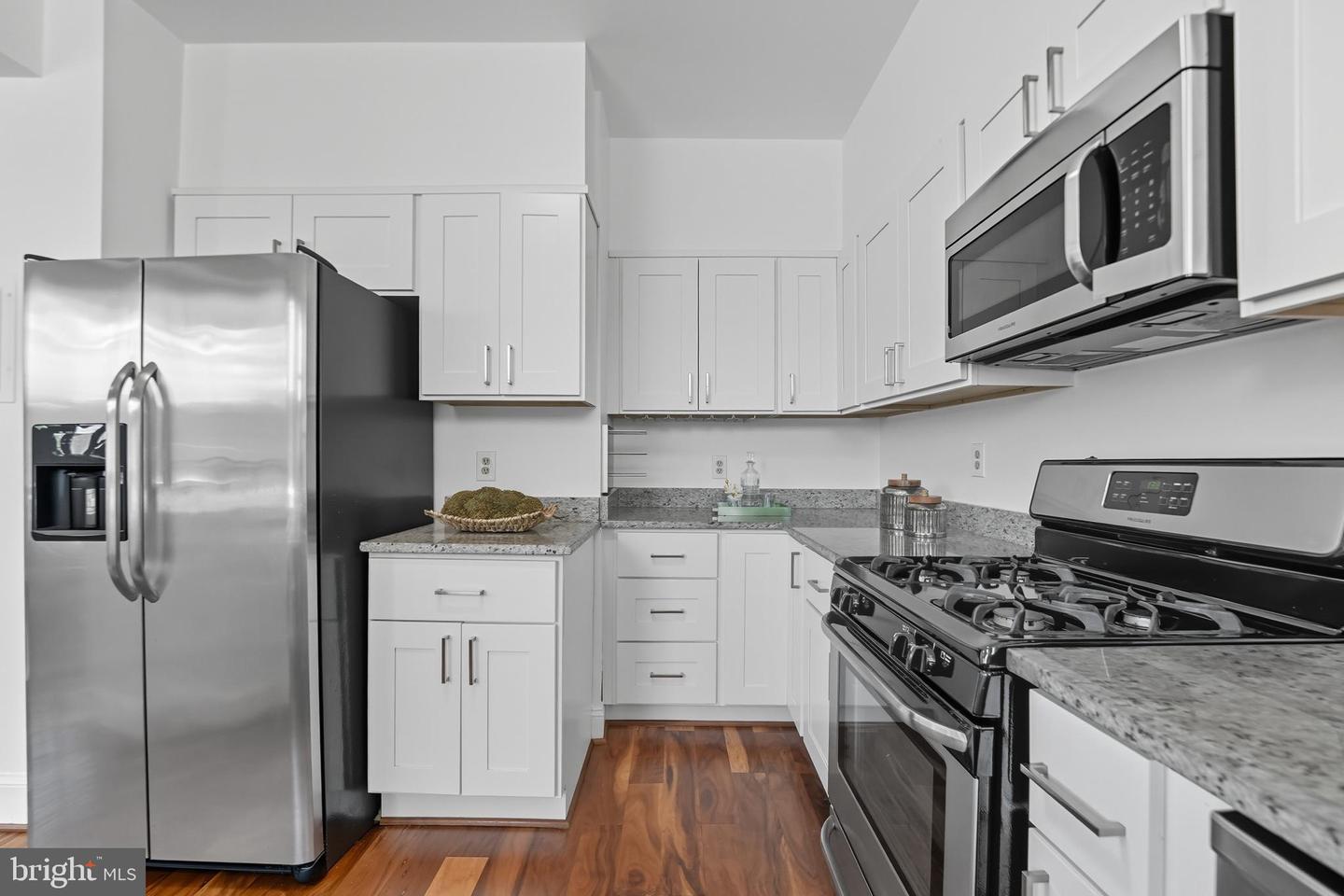 1725 LANIER PL NW #33A, WASHINGTON, District Of Columbia 20009, 2 Bedrooms Bedrooms, ,1 BathroomBathrooms,Residential,For sale,1725 LANIER PL NW #33A,DCDC2221962 MLS # DCDC2221962