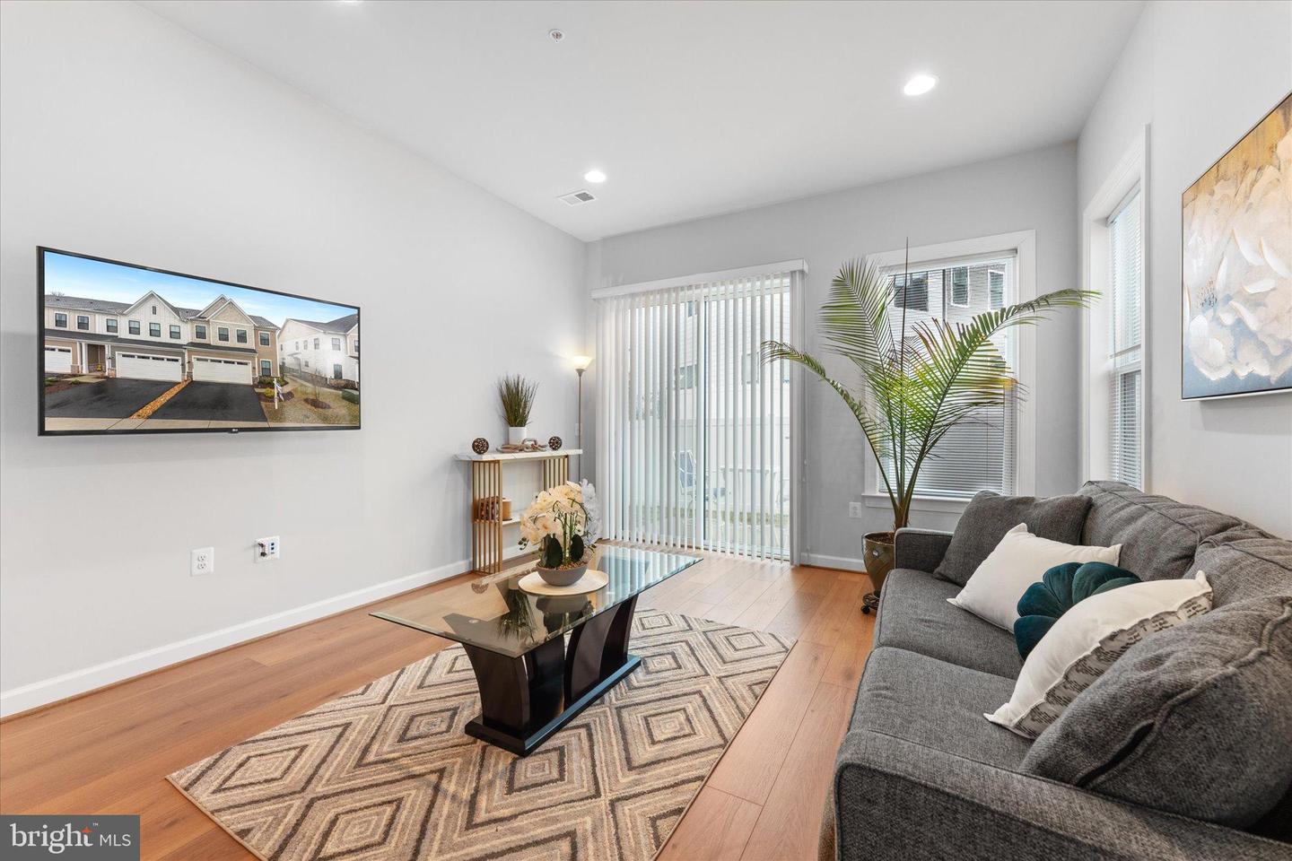 43899 SIREN SONG TER, LEESBURG, Virginia 20176, 3 Bedrooms Bedrooms, ,3 BathroomsBathrooms,Residential,For sale,43899 SIREN SONG TER,VALO2106710 MLS # VALO2106710