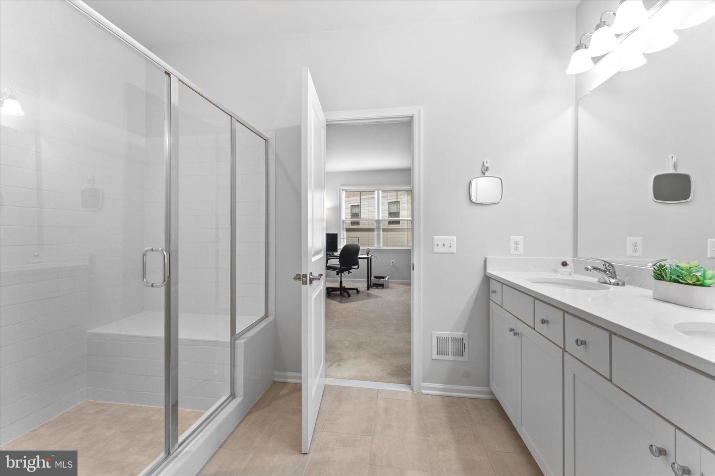 43899 SIREN SONG TER, LEESBURG, Virginia 20176, 3 Bedrooms Bedrooms, ,3 BathroomsBathrooms,Residential,For sale,43899 SIREN SONG TER,VALO2106710 MLS # VALO2106710