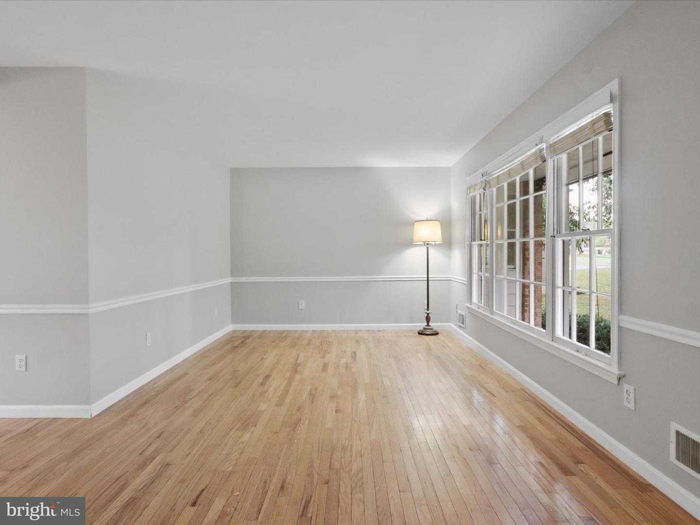 9756 MOOR GREEN DR, MANASSAS, Virginia 20112, 4 Bedrooms Bedrooms, 12 Rooms Rooms,3 BathroomsBathrooms,Residential,For sale,9756 MOOR GREEN DR,VAPW2103914 MLS # VAPW2103914