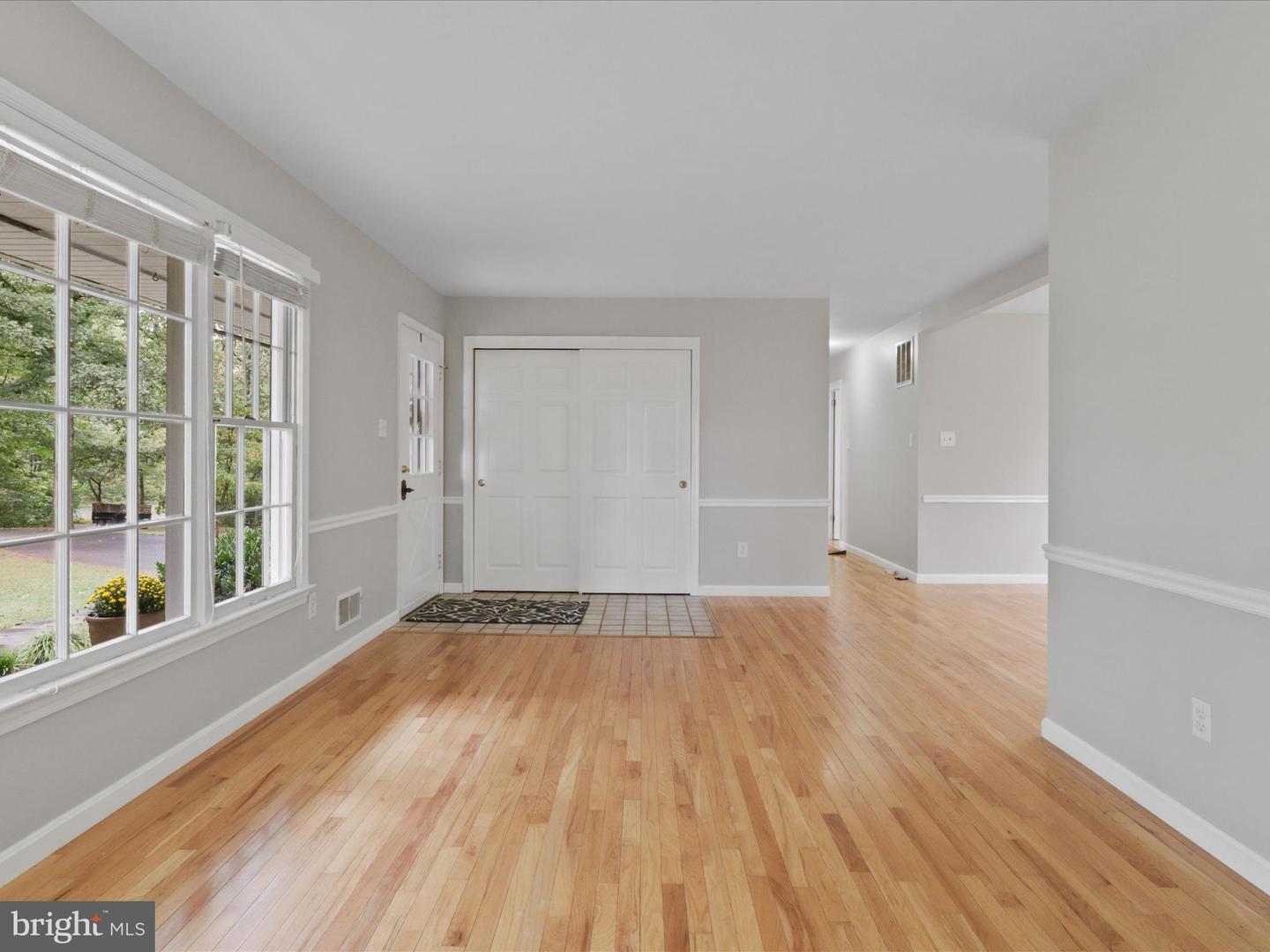 9756 MOOR GREEN DR, MANASSAS, Virginia 20112, 4 Bedrooms Bedrooms, 12 Rooms Rooms,3 BathroomsBathrooms,Residential,For sale,9756 MOOR GREEN DR,VAPW2103914 MLS # VAPW2103914