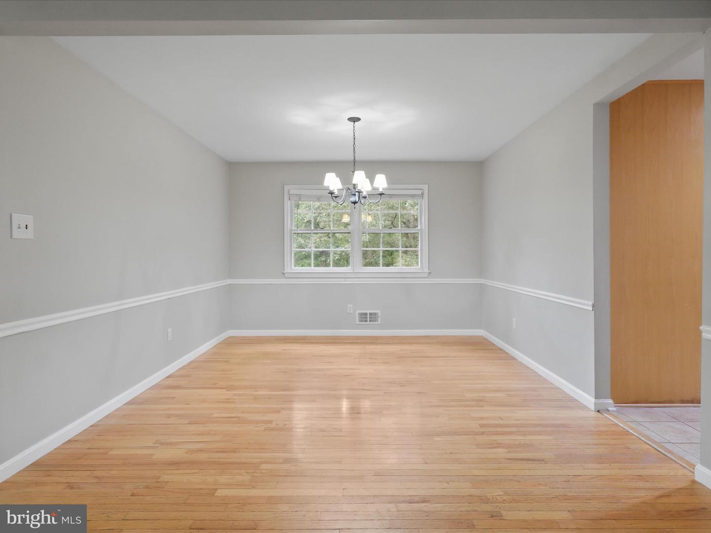 9756 MOOR GREEN DR, MANASSAS, Virginia 20112, 4 Bedrooms Bedrooms, 12 Rooms Rooms,3 BathroomsBathrooms,Residential,For sale,9756 MOOR GREEN DR,VAPW2103914 MLS # VAPW2103914