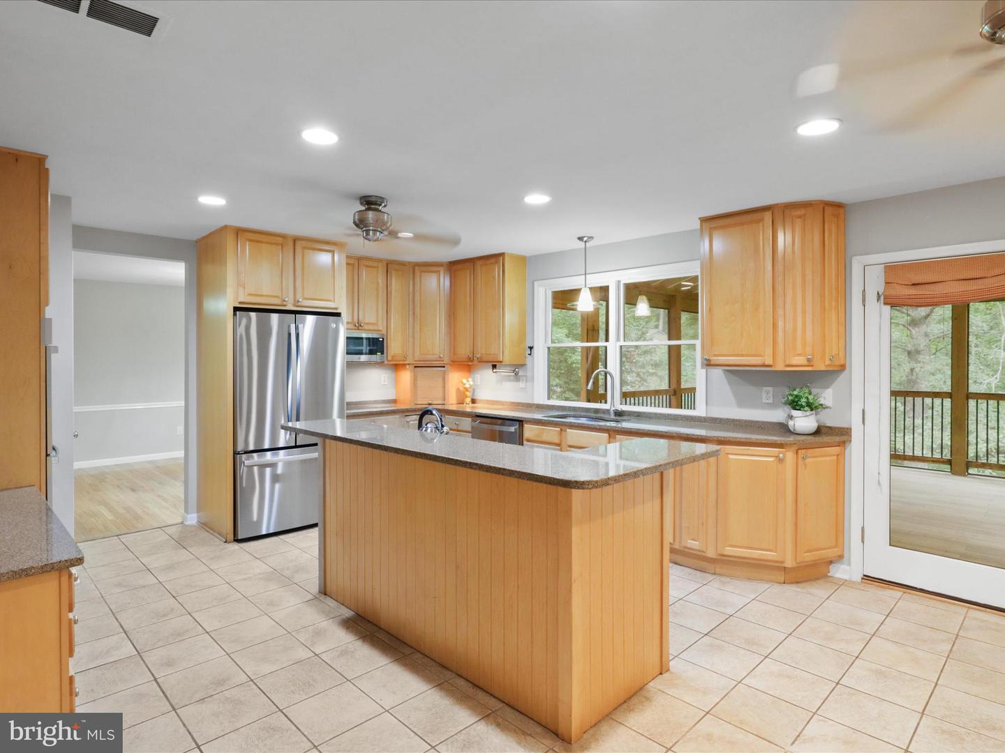 9756 MOOR GREEN DR, MANASSAS, Virginia 20112, 4 Bedrooms Bedrooms, 12 Rooms Rooms,3 BathroomsBathrooms,Residential,For sale,9756 MOOR GREEN DR,VAPW2103914 MLS # VAPW2103914