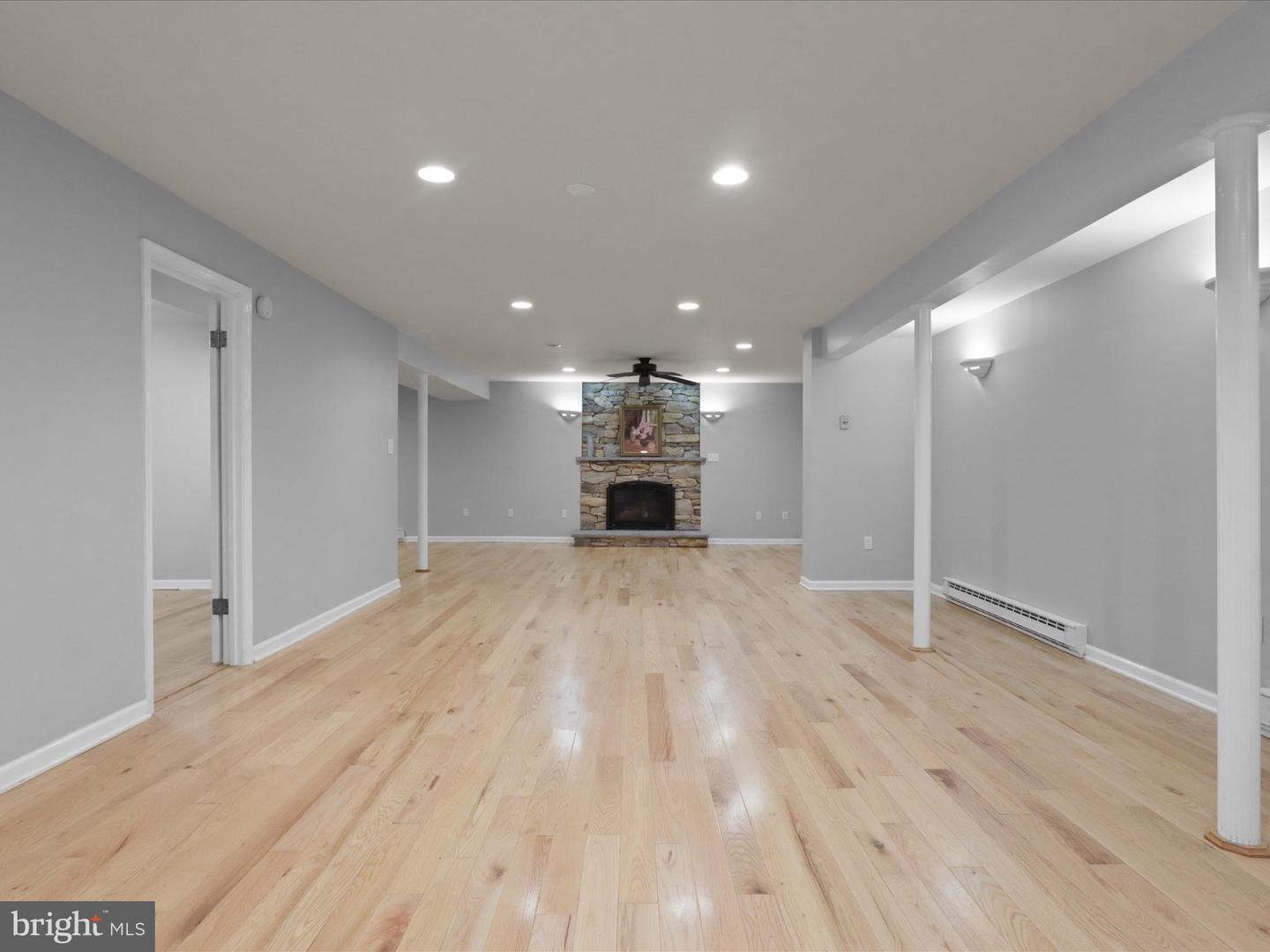 9756 MOOR GREEN DR, MANASSAS, Virginia 20112, 4 Bedrooms Bedrooms, 12 Rooms Rooms,3 BathroomsBathrooms,Residential,For sale,9756 MOOR GREEN DR,VAPW2103914 MLS # VAPW2103914