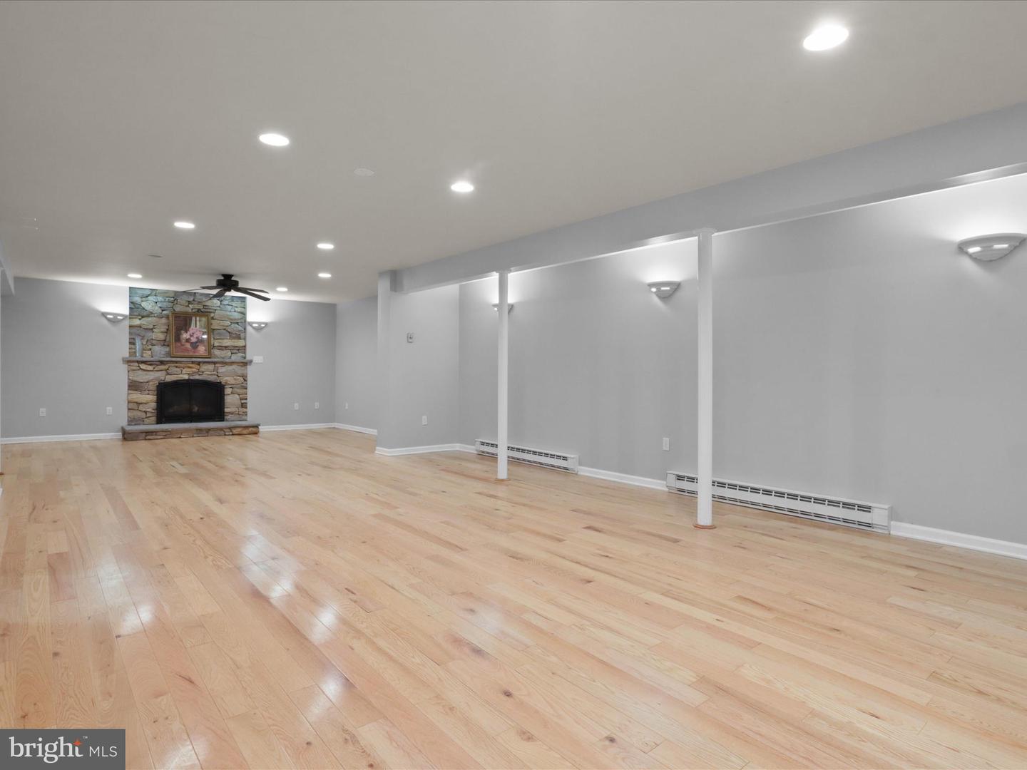 9756 MOOR GREEN DR, MANASSAS, Virginia 20112, 4 Bedrooms Bedrooms, 12 Rooms Rooms,3 BathroomsBathrooms,Residential,For sale,9756 MOOR GREEN DR,VAPW2103914 MLS # VAPW2103914