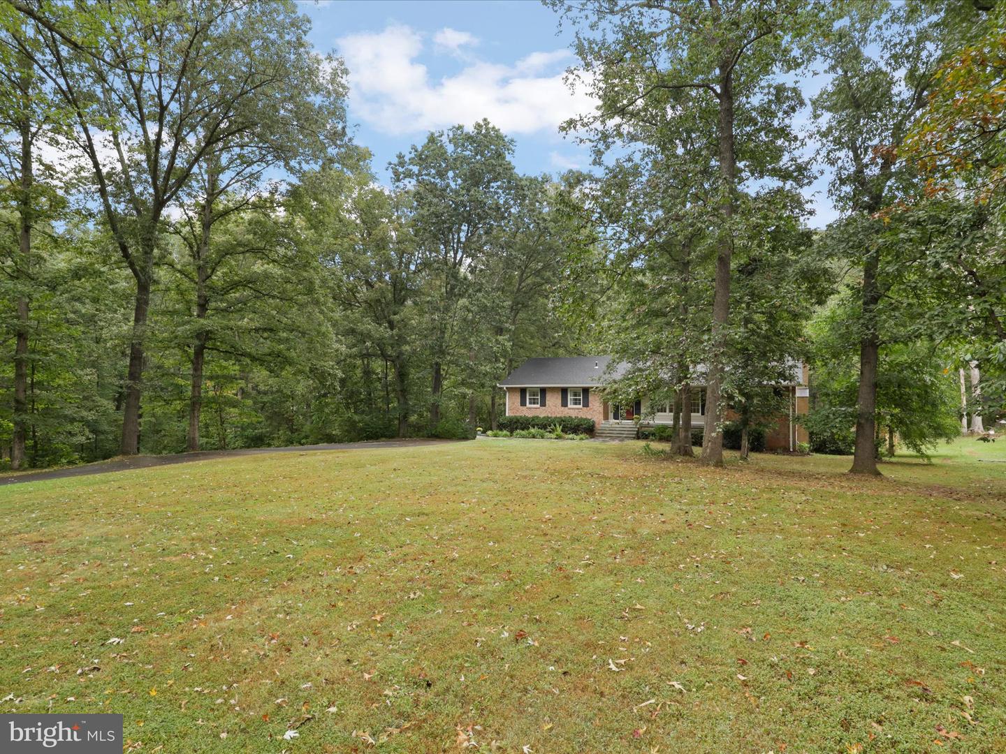 9756 MOOR GREEN DR, MANASSAS, Virginia 20112, 4 Bedrooms Bedrooms, 12 Rooms Rooms,3 BathroomsBathrooms,Residential,For sale,9756 MOOR GREEN DR,VAPW2103914 MLS # VAPW2103914