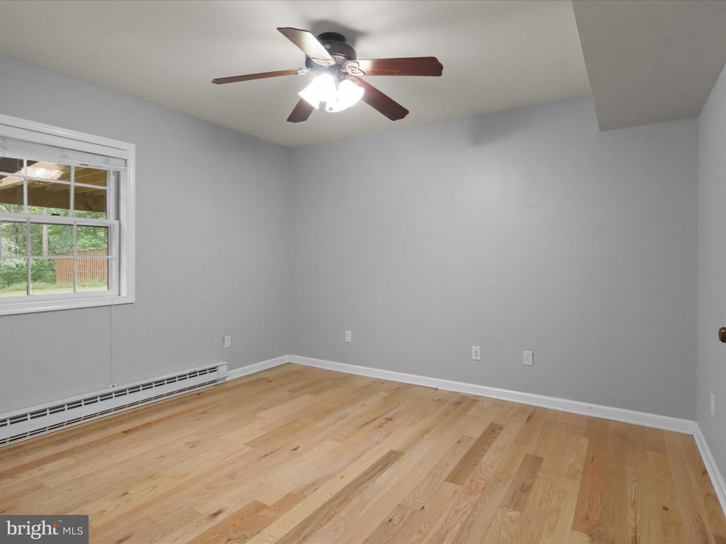 9756 MOOR GREEN DR, MANASSAS, Virginia 20112, 4 Bedrooms Bedrooms, 12 Rooms Rooms,3 BathroomsBathrooms,Residential,For sale,9756 MOOR GREEN DR,VAPW2103914 MLS # VAPW2103914