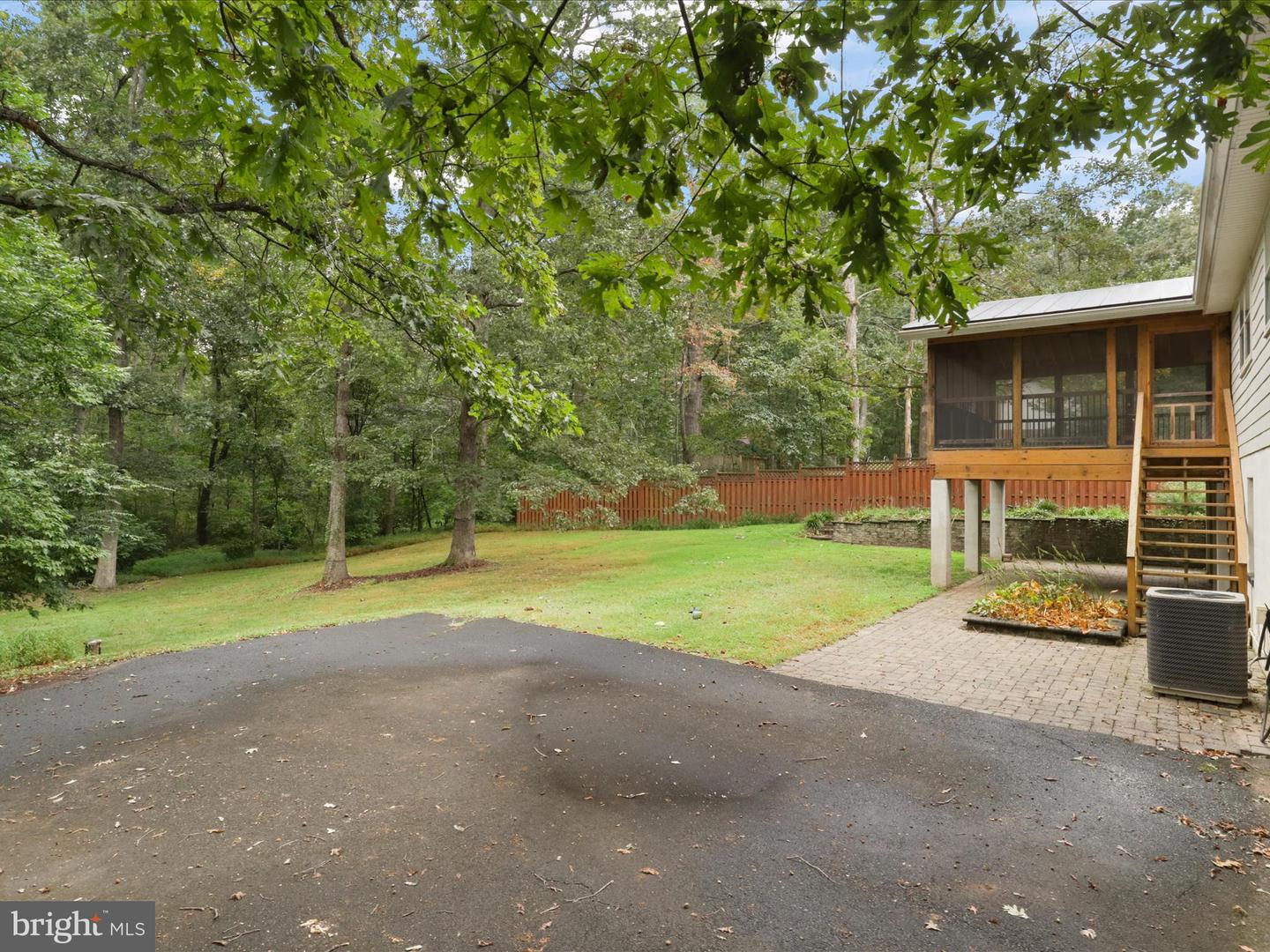 9756 MOOR GREEN DR, MANASSAS, Virginia 20112, 4 Bedrooms Bedrooms, 12 Rooms Rooms,3 BathroomsBathrooms,Residential,For sale,9756 MOOR GREEN DR,VAPW2103914 MLS # VAPW2103914