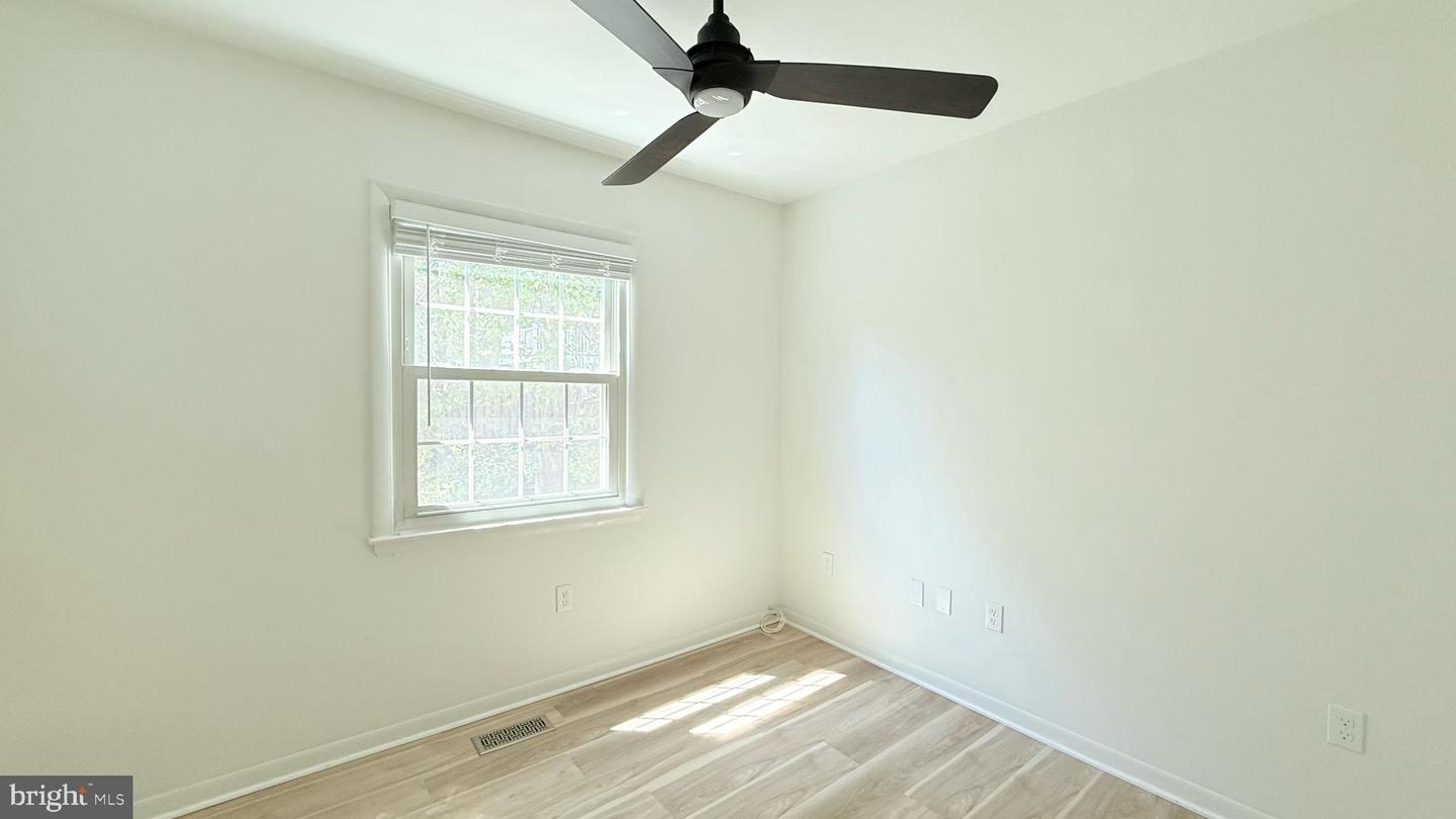 6469 ROCKSHIRE CT, ALEXANDRIA, Virginia 22315, 3 Bedrooms Bedrooms, 11 Rooms Rooms,2 BathroomsBathrooms,Residential,For sale,6469 ROCKSHIRE CT,VAFX2267026 MLS # VAFX2267026