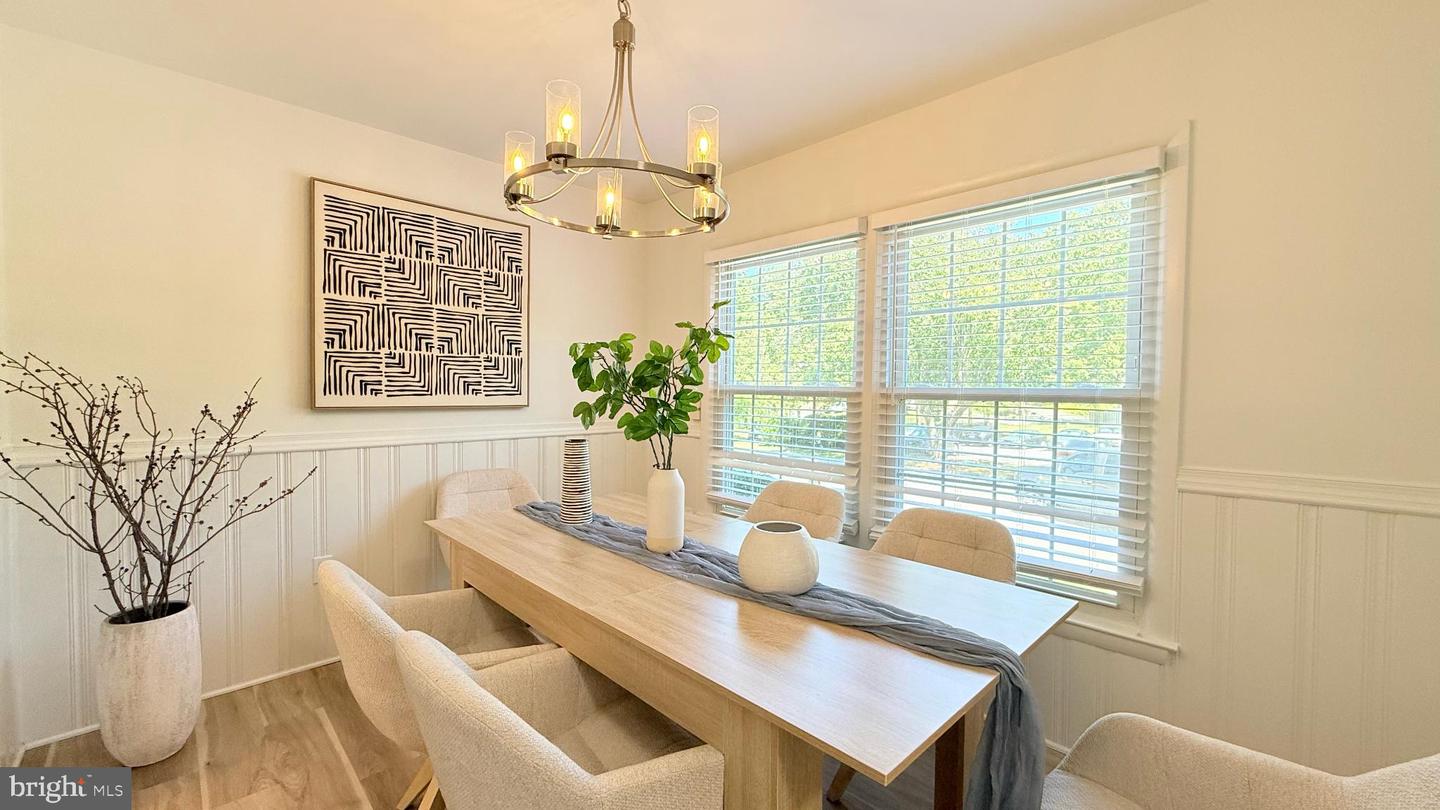6469 ROCKSHIRE CT, ALEXANDRIA, Virginia 22315, 3 Bedrooms Bedrooms, 11 Rooms Rooms,2 BathroomsBathrooms,Residential,For sale,6469 ROCKSHIRE CT,VAFX2267026 MLS # VAFX2267026