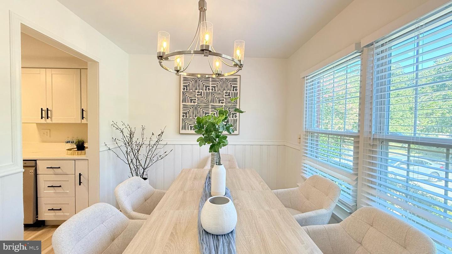 6469 ROCKSHIRE CT, ALEXANDRIA, Virginia 22315, 3 Bedrooms Bedrooms, 11 Rooms Rooms,2 BathroomsBathrooms,Residential,For sale,6469 ROCKSHIRE CT,VAFX2267026 MLS # VAFX2267026