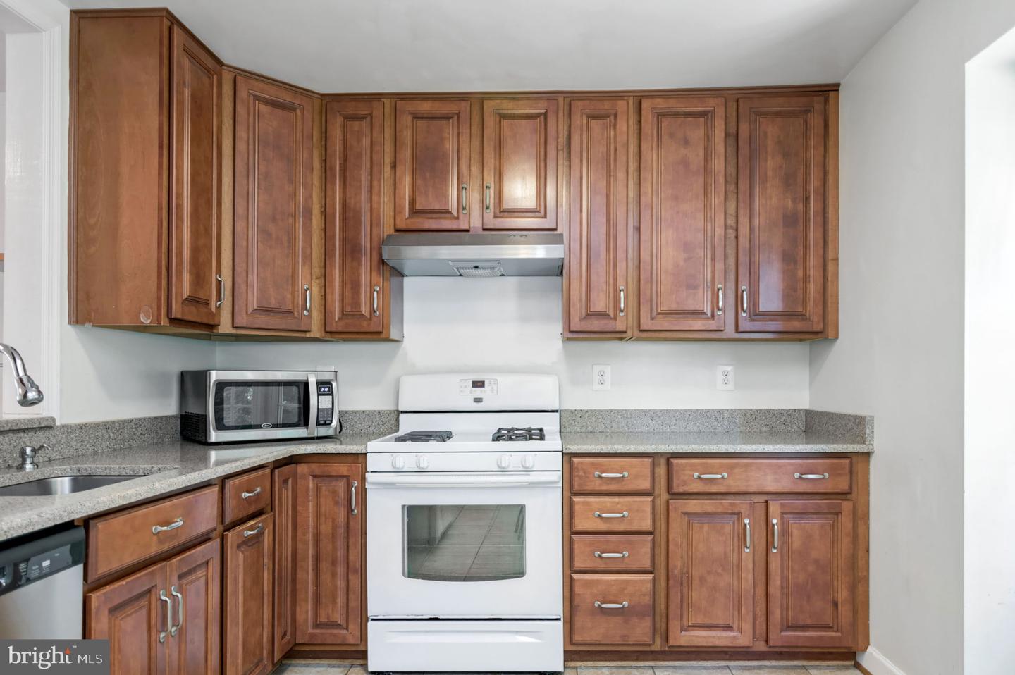 10444 MALONE CT, FAIRFAX, Virginia 22032, 4 Bedrooms Bedrooms, ,2 BathroomsBathrooms,Residential,For sale,10444 MALONE CT,VAFX2267050 MLS # VAFX2267050