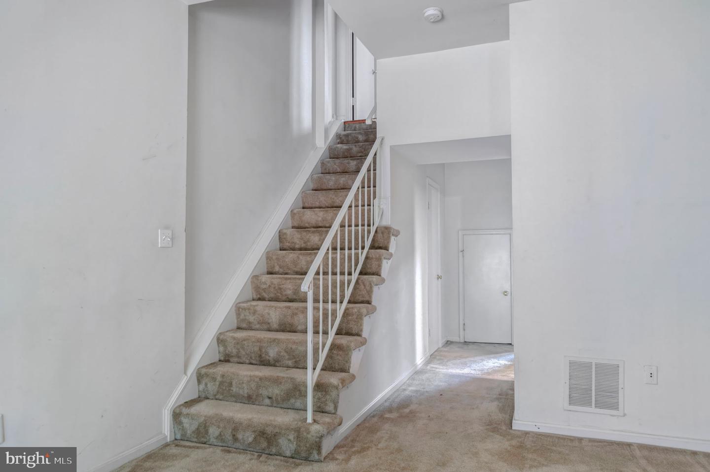 10444 MALONE CT, FAIRFAX, Virginia 22032, 4 Bedrooms Bedrooms, ,2 BathroomsBathrooms,Residential,For sale,10444 MALONE CT,VAFX2267050 MLS # VAFX2267050