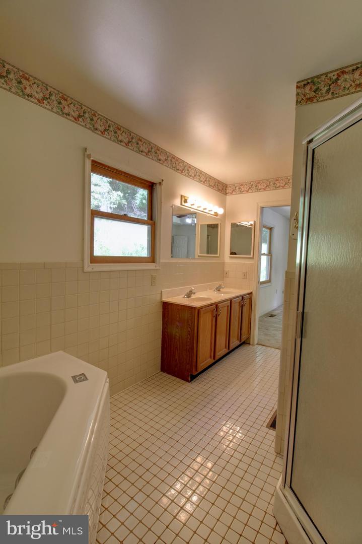 669 GID BROWN HOLLOW RD, WASHINGTON, Virginia 22747, 3 Bedrooms Bedrooms, ,2 BathroomsBathrooms,Residential,For sale,669 GID BROWN HOLLOW RD,VARP2002262 MLS # VARP2002262