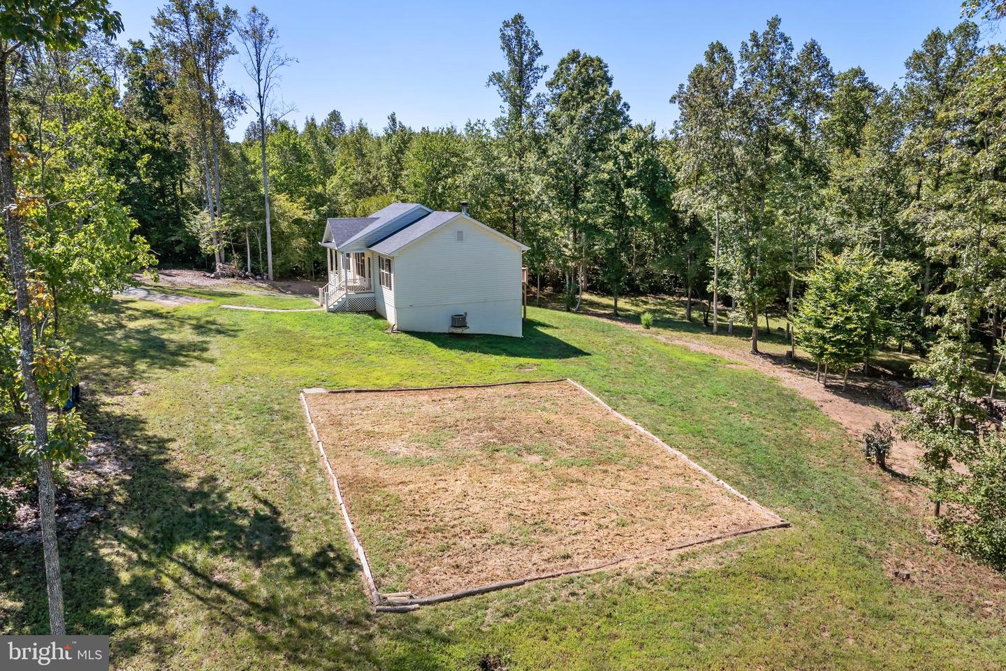 887 HICKORY CREEK RD, LOUISA, Virginia 23093, 3 Bedrooms Bedrooms, ,3 BathroomsBathrooms,Residential,For sale,887 HICKORY CREEK RD,VALA2008556 MLS # VALA2008556