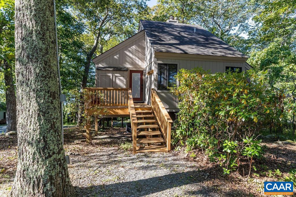 15 SHAGBARK LN, WINTERGREEN RESORT, Virginia 22967, 3 Bedrooms Bedrooms, ,2 BathroomsBathrooms,Residential,For sale,15 SHAGBARK LN,668912 MLS # 668912