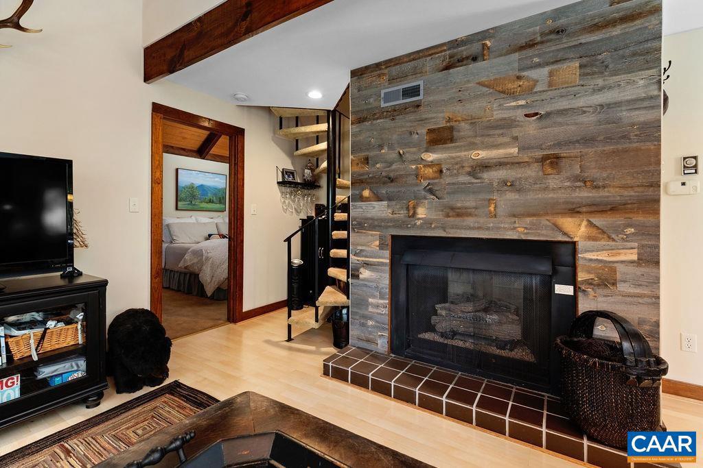 15 SHAGBARK LN, WINTERGREEN RESORT, Virginia 22967, 3 Bedrooms Bedrooms, ,2 BathroomsBathrooms,Residential,For sale,15 SHAGBARK LN,668912 MLS # 668912