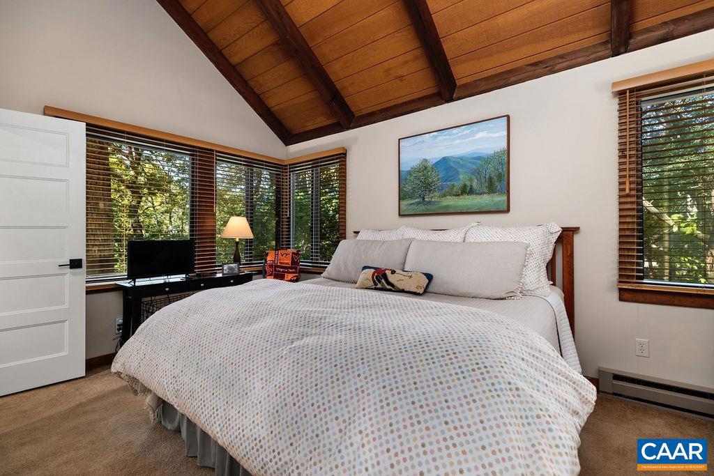 15 SHAGBARK LN, WINTERGREEN RESORT, Virginia 22967, 3 Bedrooms Bedrooms, ,2 BathroomsBathrooms,Residential,For sale,15 SHAGBARK LN,668912 MLS # 668912