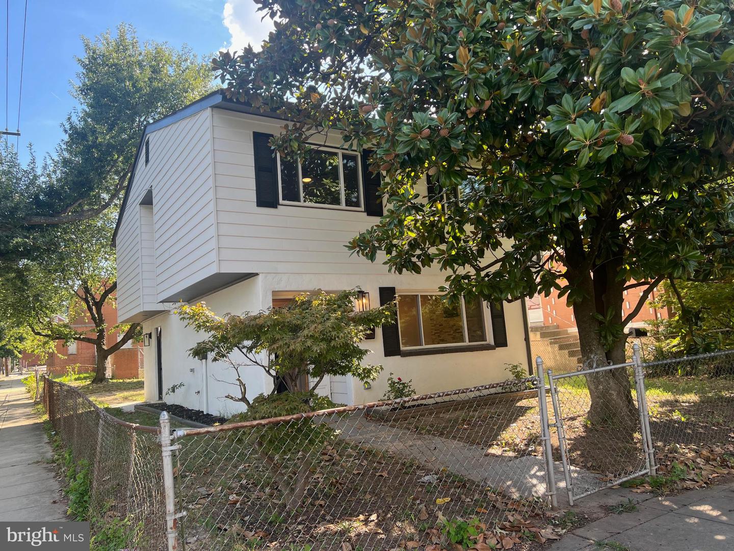 5231 BASS PL SE, WASHINGTON, District Of Columbia 20019, 4 Bedrooms Bedrooms, 9 Rooms Rooms,2 BathroomsBathrooms,Residential,For sale,5231 BASS PL SE,DCDC2222148 MLS # DCDC2222148