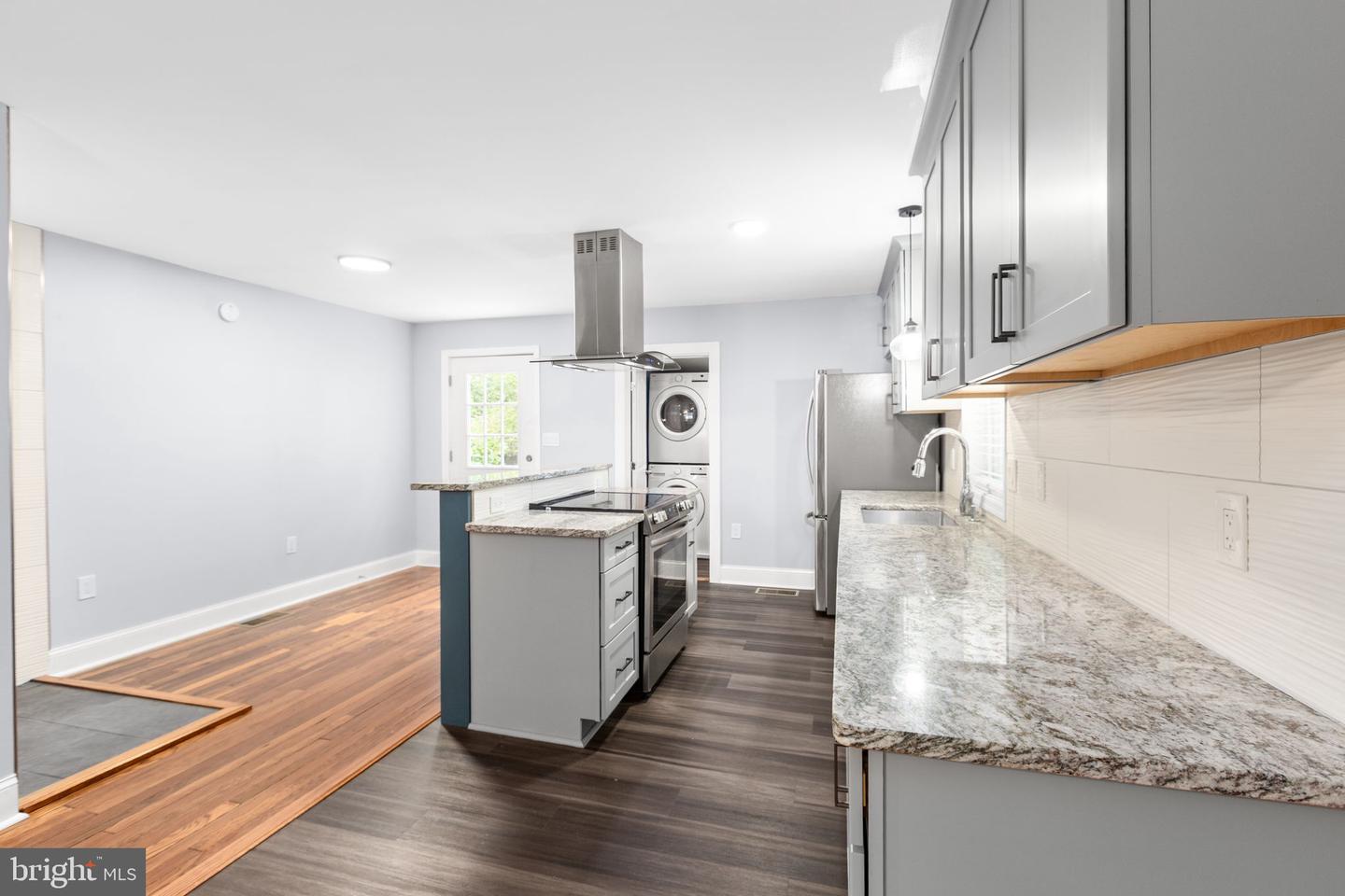 16 ENOLA RD, FREDERICKSBURG, Virginia 22405, 2 Bedrooms Bedrooms, 7 Rooms Rooms,1 BathroomBathrooms,Residential,For sale,16 ENOLA RD,VAST2042662 MLS # VAST2042662